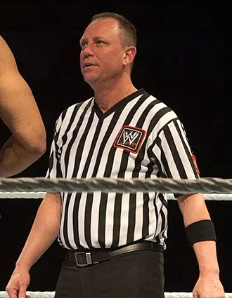 Mike Chioda height profile photo