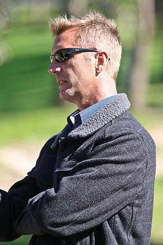 Mike Cockerill height profile photo