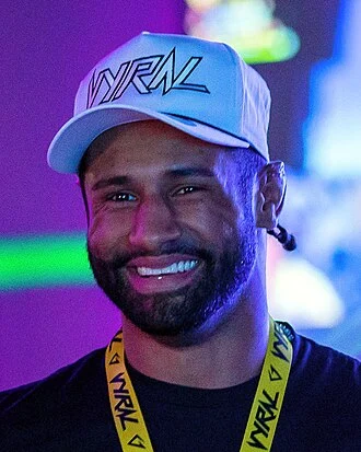 Mike Davis (fighter) height profile photo