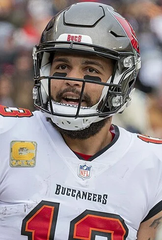 Mike Evans (wide receiver) height profile photo