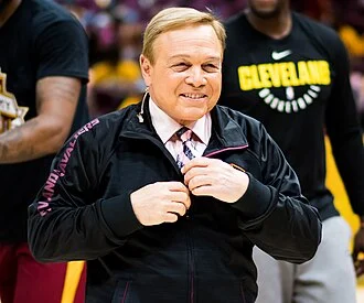 Mike Fratello height profile photo