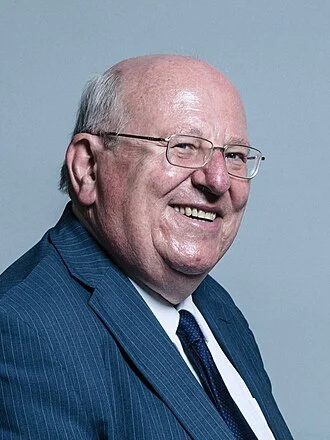 Mike Gapes height profile photo