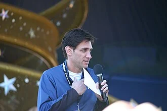 Mike Greenberg height profile photo
