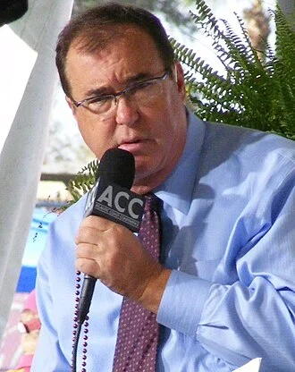 Mike Hogewood height profile photo