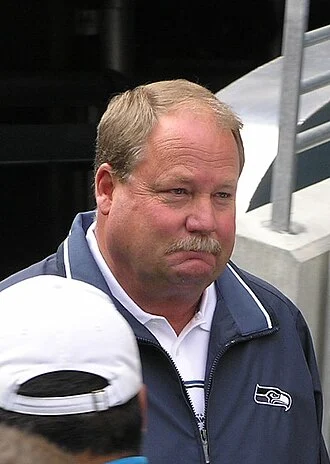 Mike Holmgren height profile photo