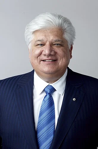 Mike Lazaridis height profile photo