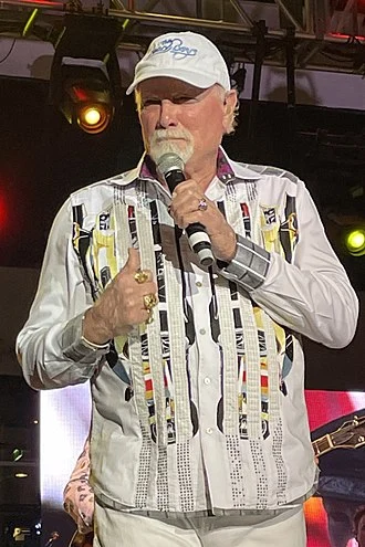 Mike Love height profile photo