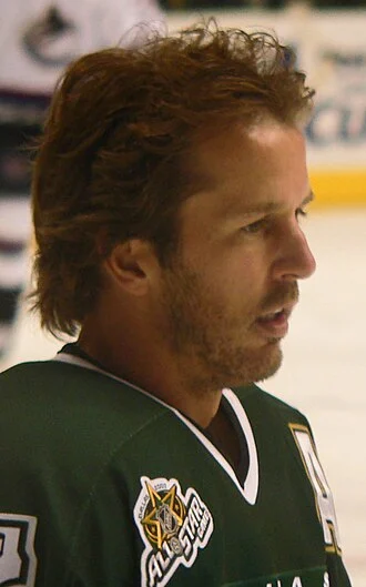 Mike Modano height profile photo