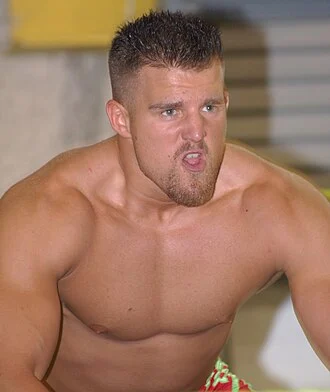 Mike Mondo height profile photo