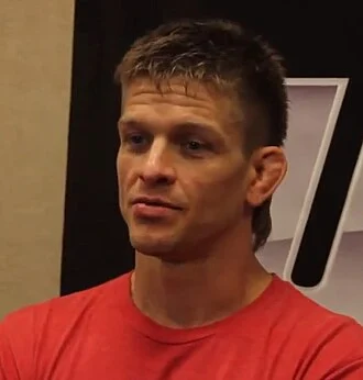 Mike Pyle (fighter) height profile photo