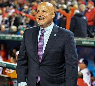 Mike Rizzo height profile photo