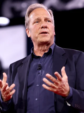 Mike Rowe height profile photo