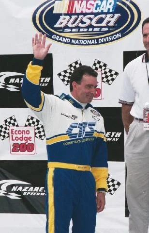 Mike Stefanik height profile photo