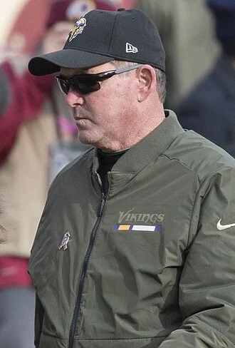Mike Zimmer height profile photo