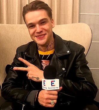 Mikolas Josef height profile photo