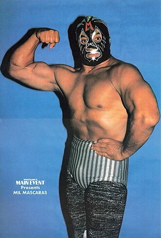 Mil Máscaras height profile photo