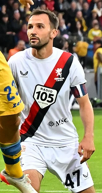 Milan Badelj height profile photo