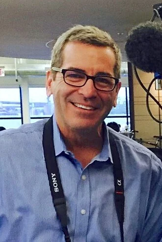 Miles O'Brien (journalist) height profile photo