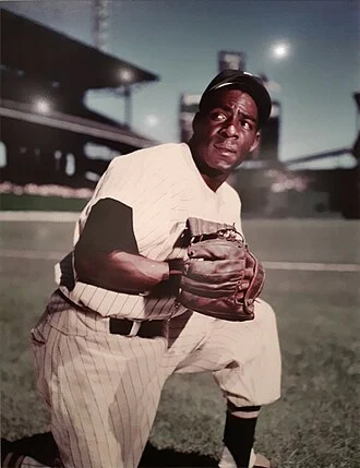 Minnie Miñoso height profile photo