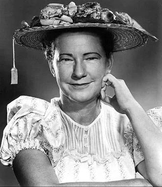 Minnie Pearl height profile photo
