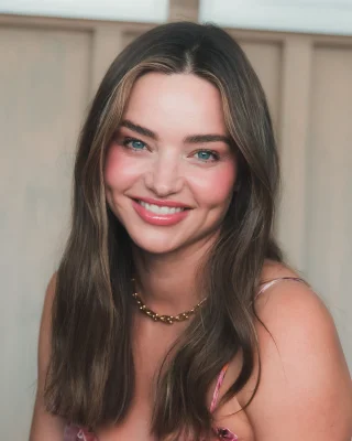 Miranda Kerr height profile photo