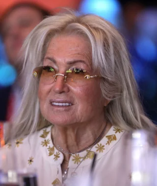 Miriam Adelson height profile photo
