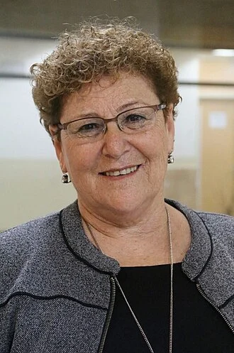 Miriam Peretz height profile photo