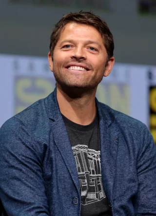 Misha Collins height profile photo