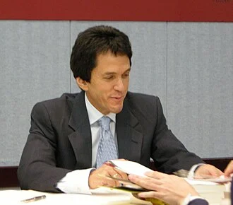 Mitch Albom height profile photo