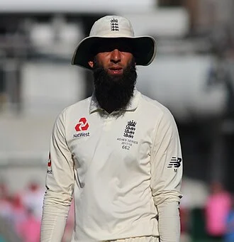 Moeen Ali height profile photo