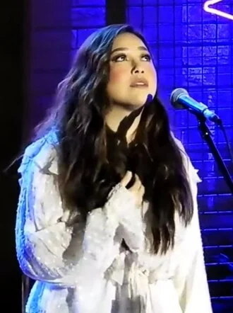 Moira Dela Torre height profile photo