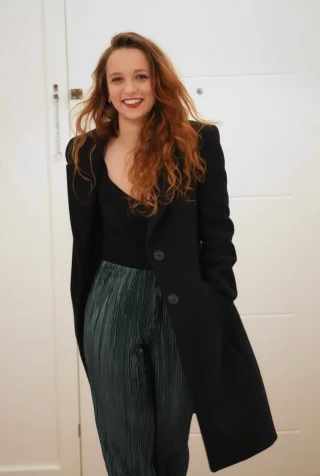 Molly Windsor height profile photo