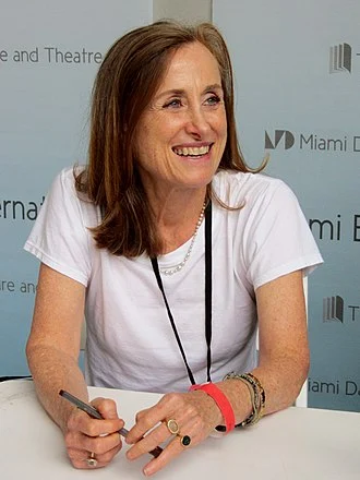 Mona Simpson height profile photo
