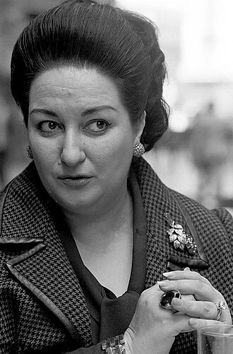 Montserrat Caballé height profile photo