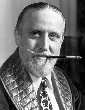 Monty Woolley height profile photo