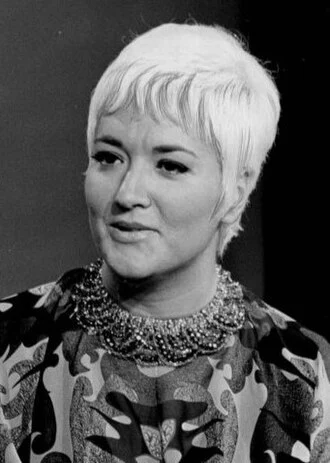 Morgana King height profile photo