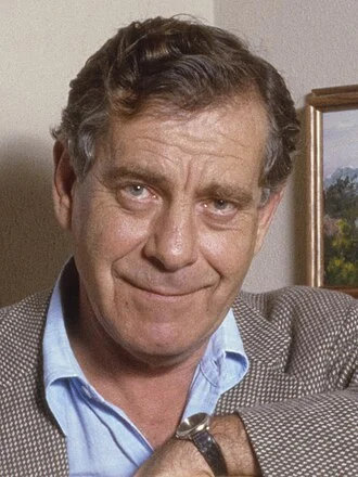 Morley Safer height profile photo