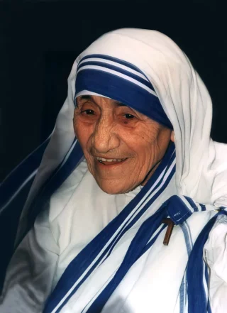 Mother Teresa height profile photo