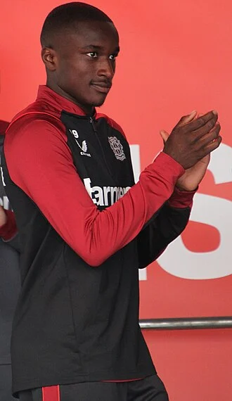 Moussa Diaby height profile photo