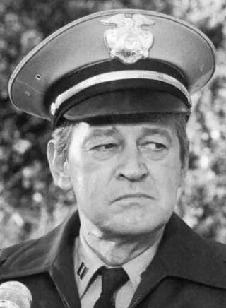 Murray Hamilton height profile photo
