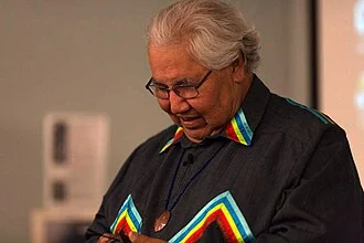 Murray Sinclair height profile photo