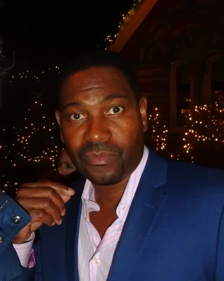 Mykelti Williamson height profile photo
