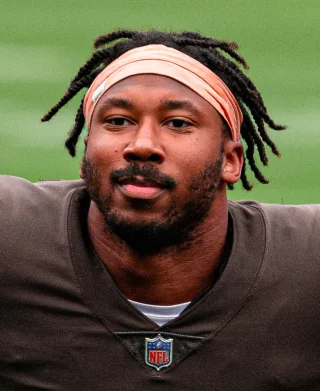 Myles Garrett height profile photo
