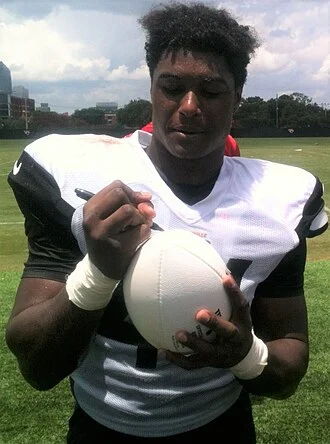 Myles Jack height profile photo