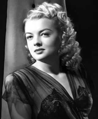 Myrna Dell height profile photo