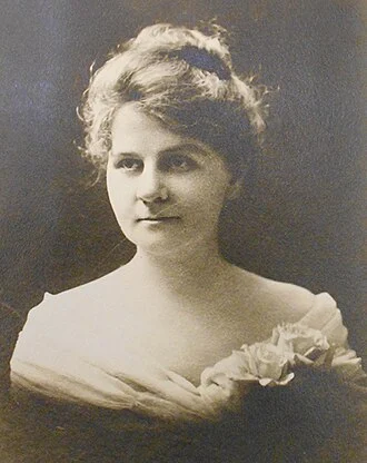 Myrta Lockett Avary height profile photo