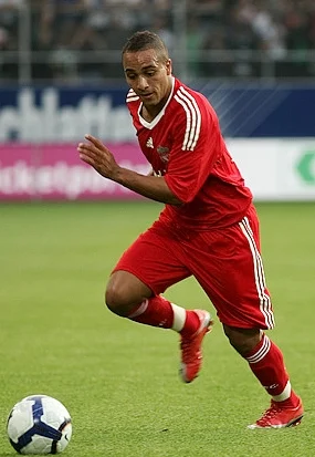 Nabil El Zhar height profile photo