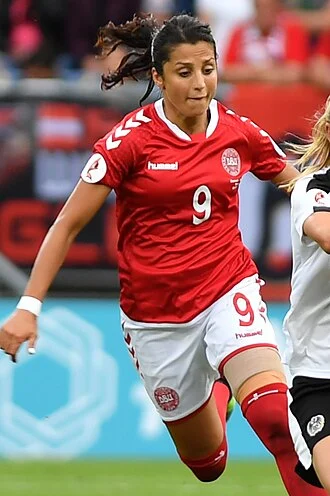 Nadia Nadim height profile photo