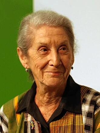 Nadine Gordimer height profile photo