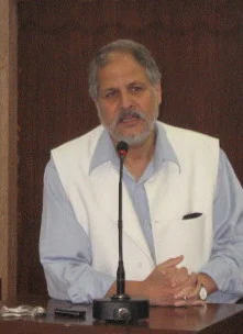 Najeeb Jung height profile photo